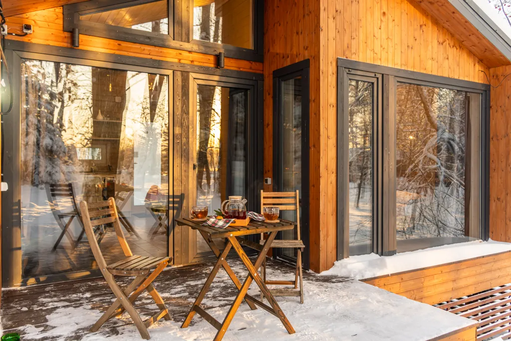 Домик с видом на лес