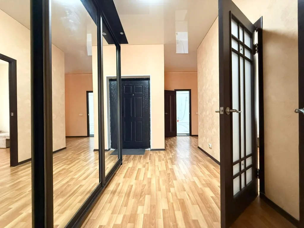 Двухкомнатная квартира у Площади Победы