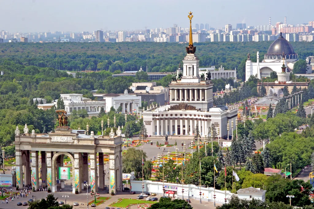 Квартира Уютная квартира рядом с метро ВДНХ в тихом зелёном дворе с парковкой — Москва