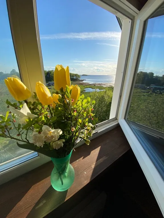 Мансардный этаж частного дома с видами на монастырь и море