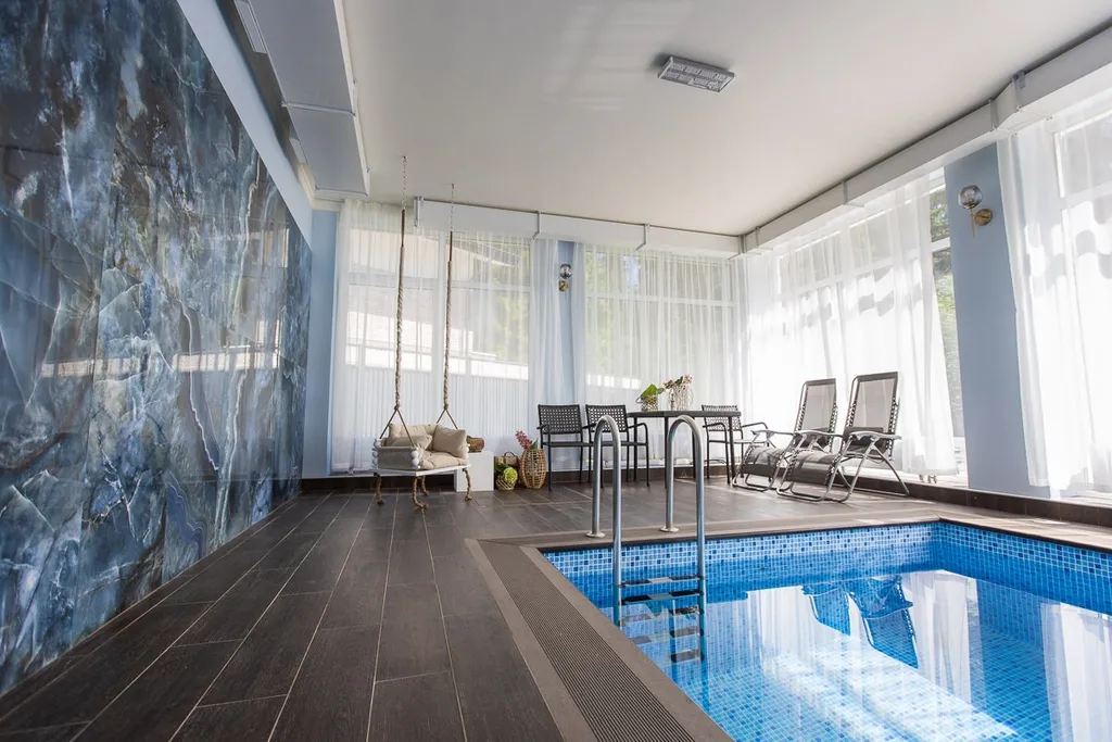 8-комнатный Дом