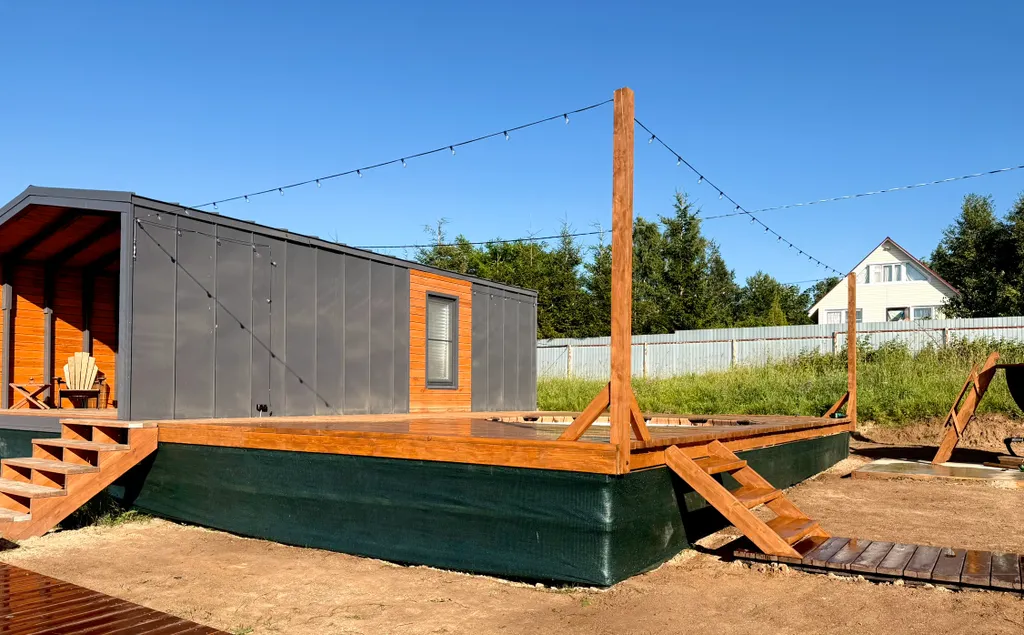 Lodge with pool (дом на берегу рыбинского водохранилища)