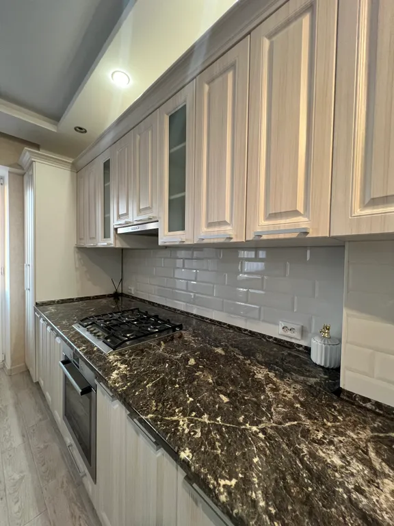 Уютная евро трешка с хорошим ремонтом