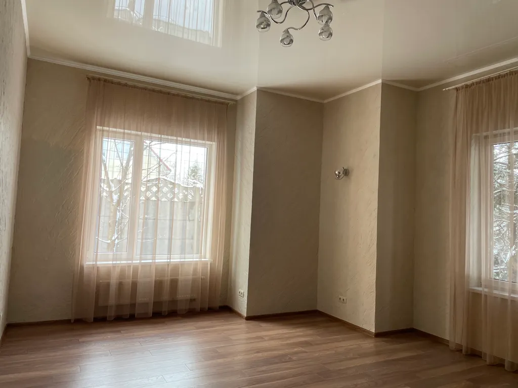 Комфортный дом недалеко от центра города