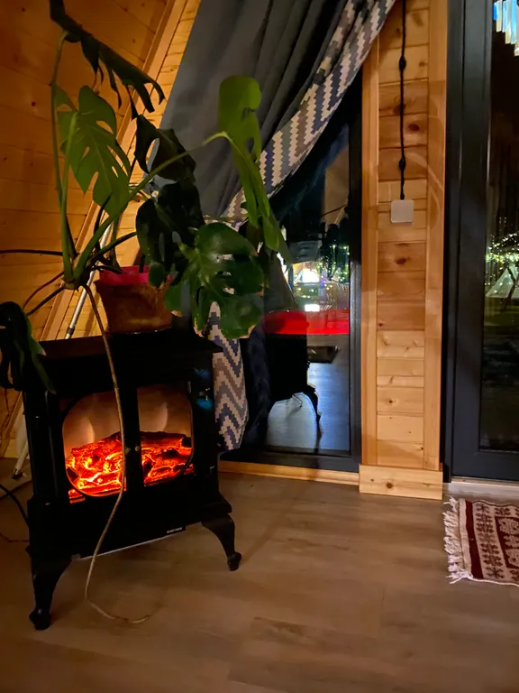 Домик а фрейм для круглогодичного отдыха с джакузи и баней