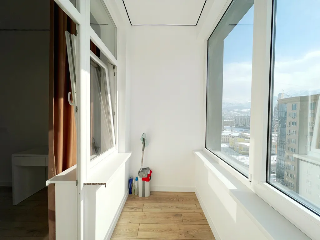 Five New business-class apart r-house near mega