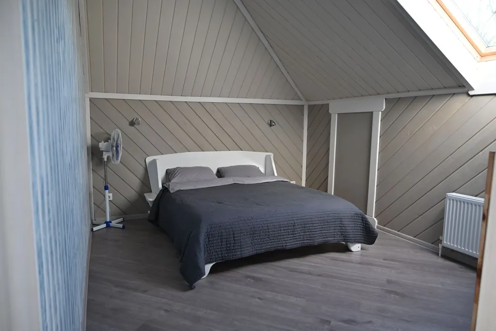 8-комнатный Дом