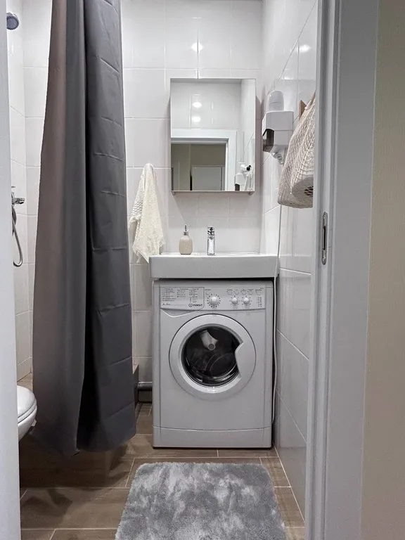 Южный персик с балконом