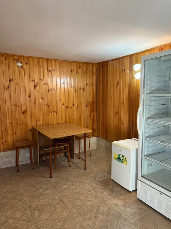 Первый этаж частного дома в центре