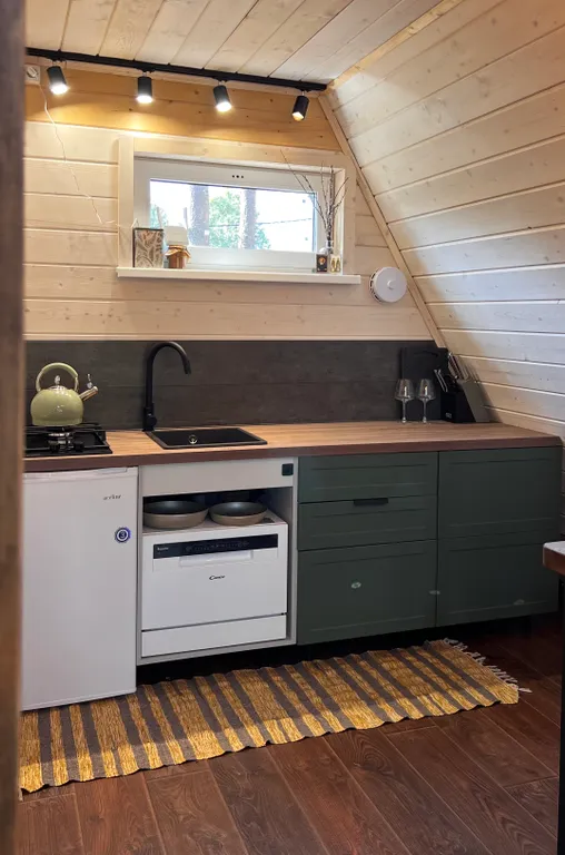 Коттедж Домик на краю леса Свирские Крыши — Старая Слобода