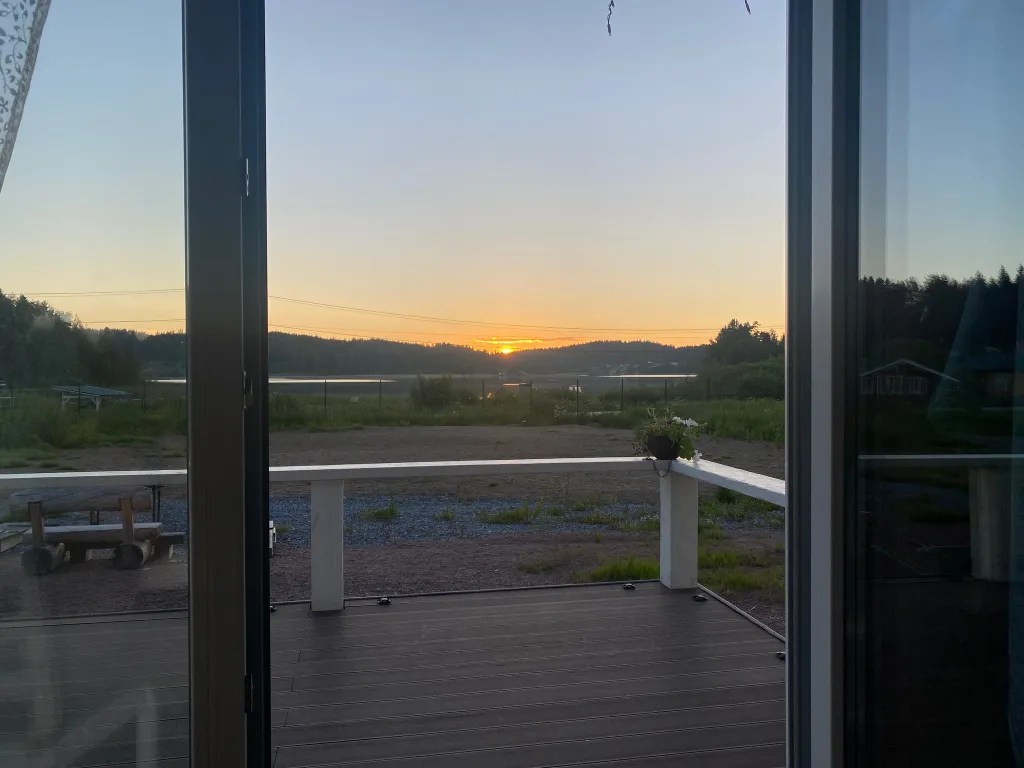 Новый коттедж на берегу ладожских шхер