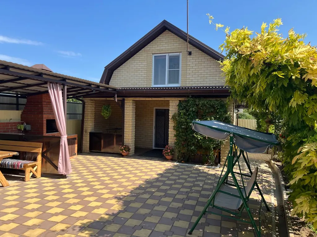 Коттедж Уютный домик — Темрюк