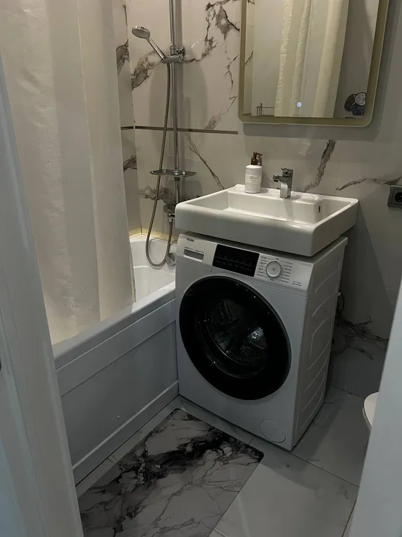 Уютная евродвушка с видом на море, горы и парк Ривьера