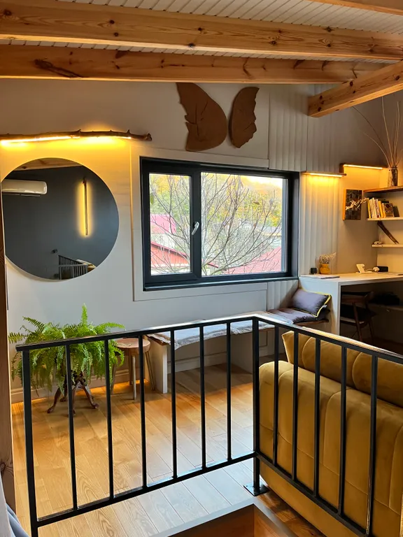 Уединенный эко-дом с видом на горы