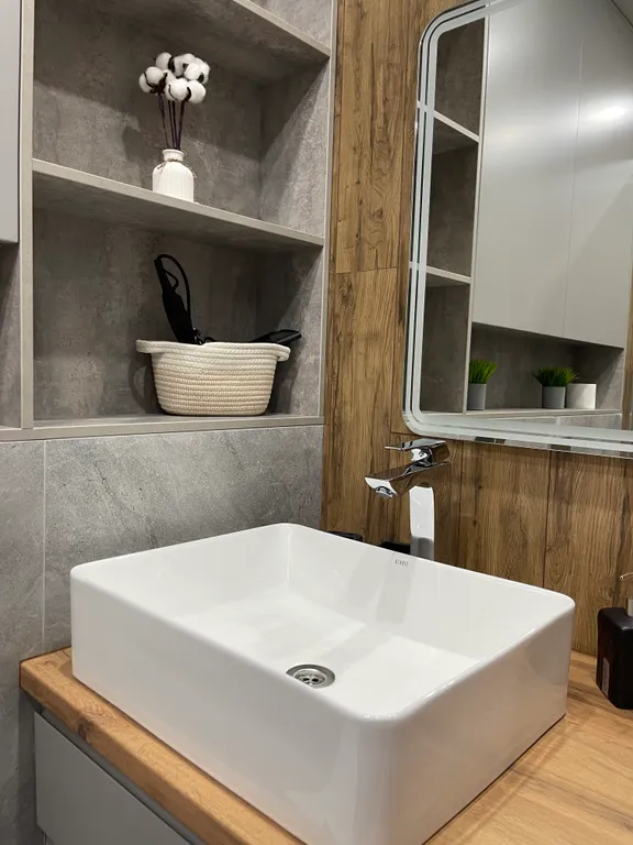 Новая уютная 1-я квартира с дизайнерским ремонтом в центре города