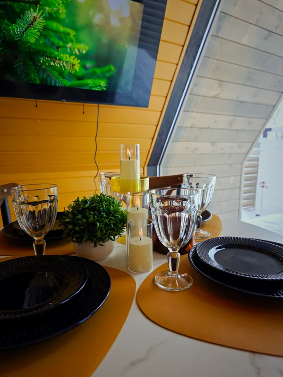 Дом на берегу реки