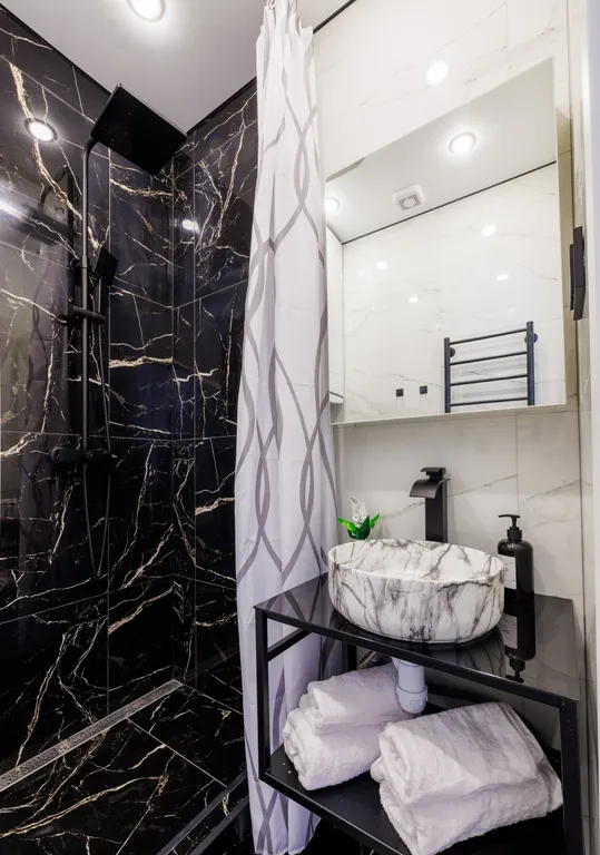 Уютная кино-студия с проектором