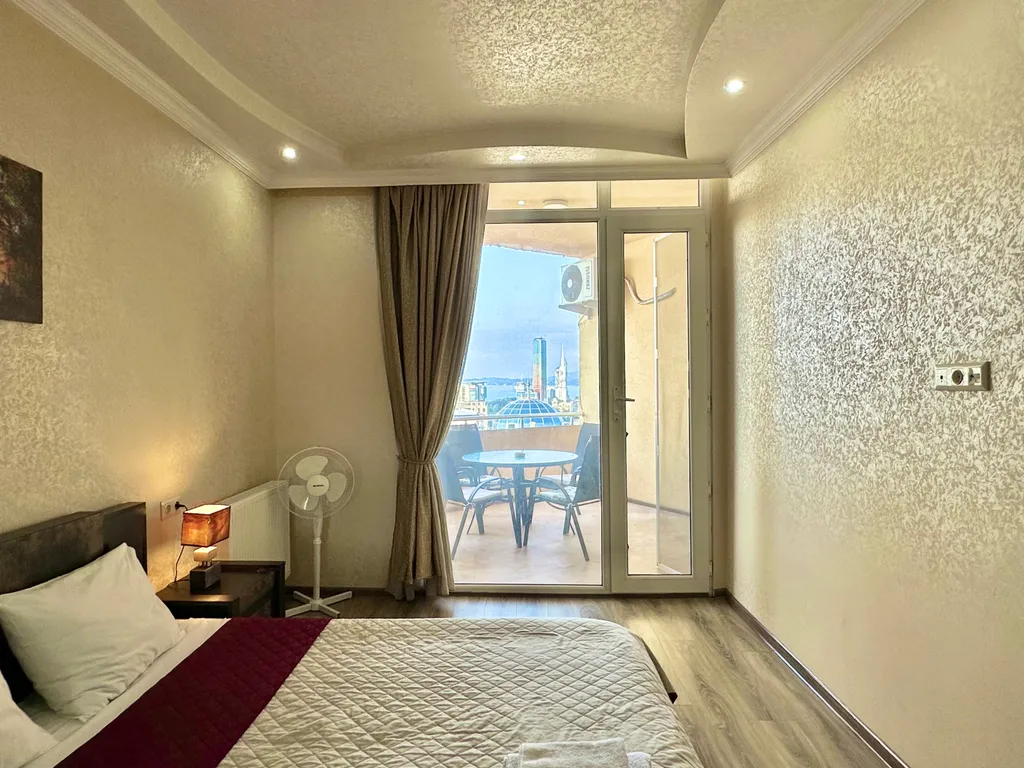 Апартамент на первой линии с большой террасой и шикарным видом