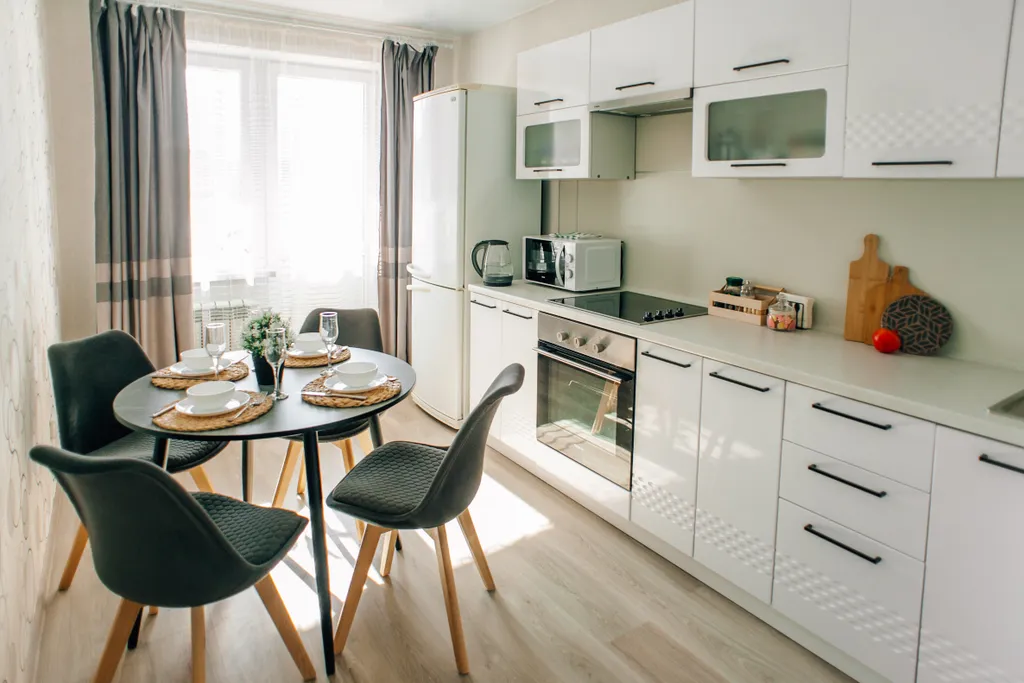 Классное Место с парковкой в центре, близко стадион Спартак и Арена