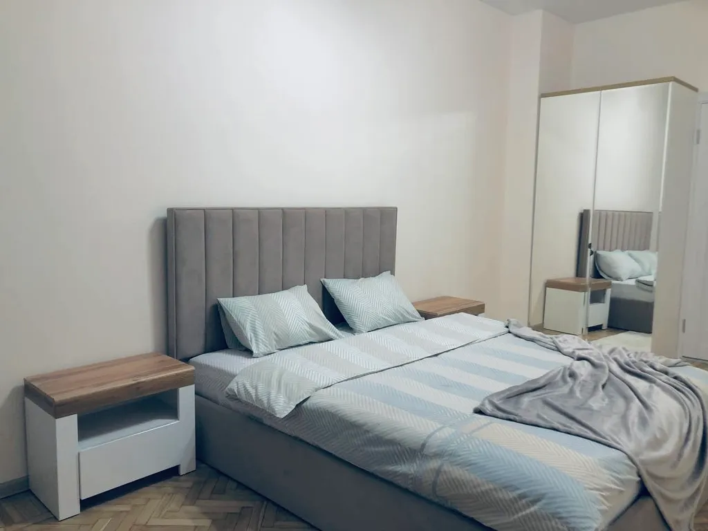 Квартира 4-комнатный апартамент в центре — Минск