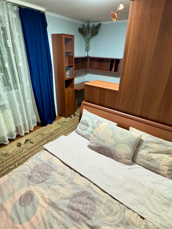 Три балкона, три стороны света, три настроения