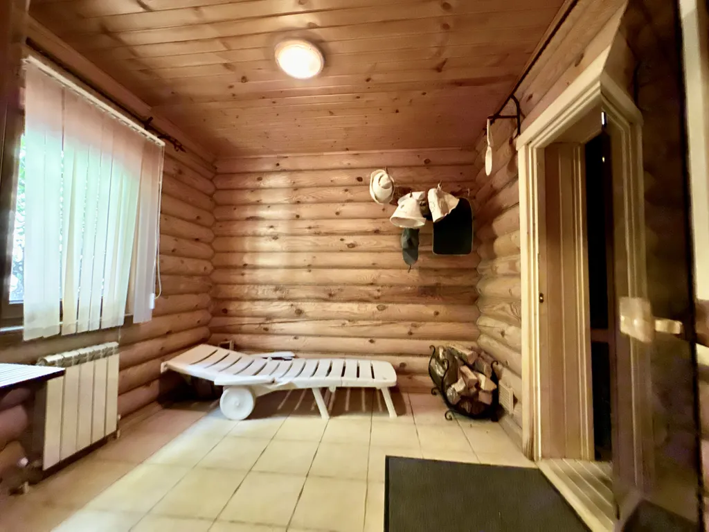 Шикарный дом в заповедной зоне в Ялте