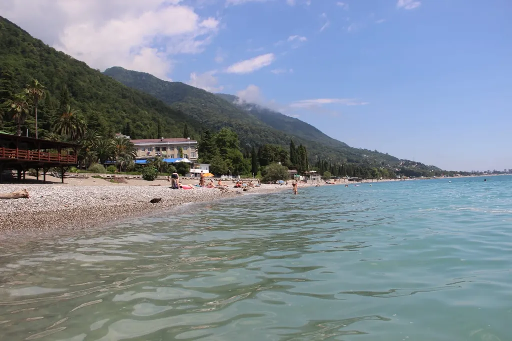 Квартира на берегу моря в Старой Гагре