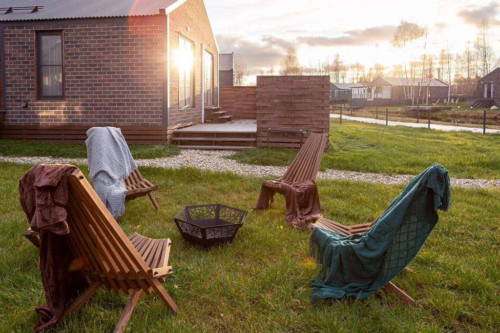 Изумрудный - дом с игровой зоной и костровой чашей