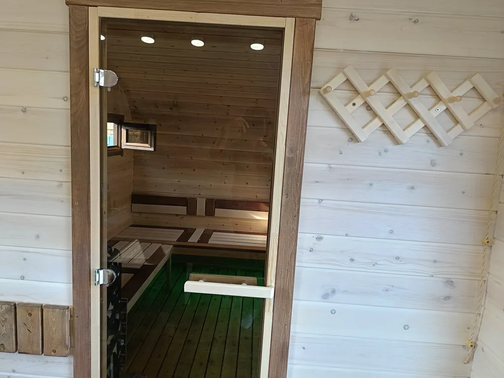 Уютный домик на берегу Реки. С чаном и с банькой.