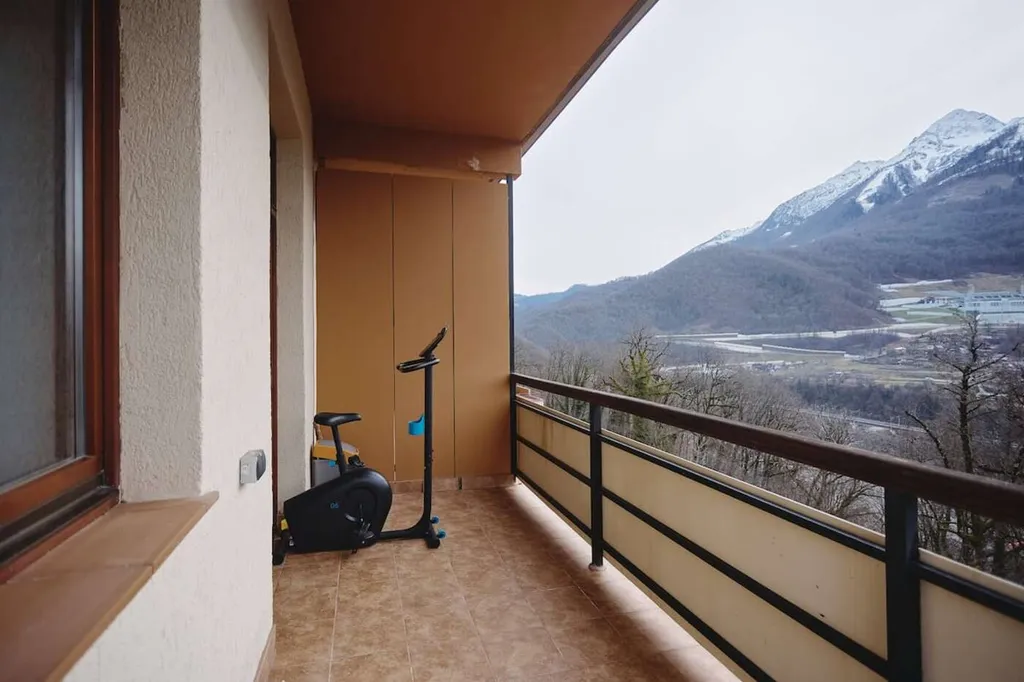 Апартамент райдера с видом на горы