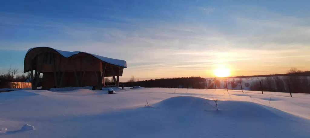 Необычный гостевой дом Экопоэзис