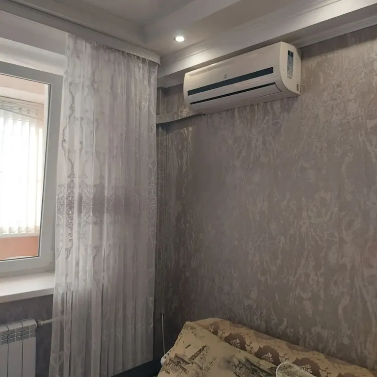 Уютная двухкомнатная квартира с современным ремонтом