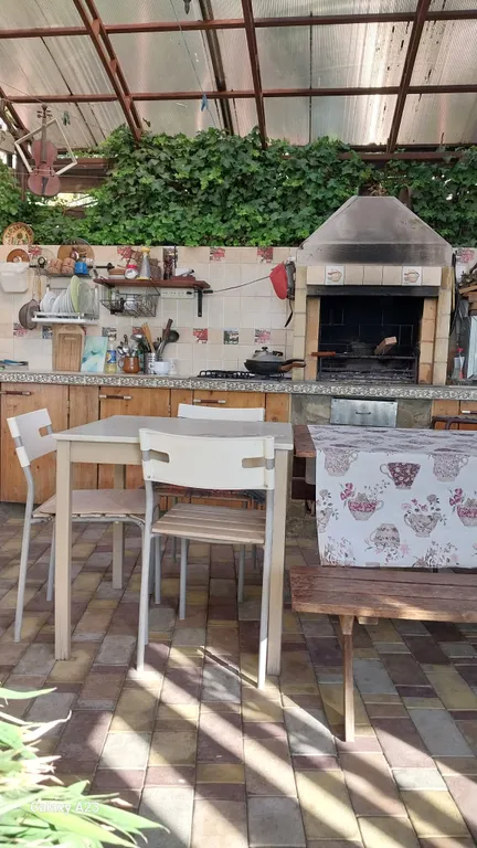 Домик с видом на море