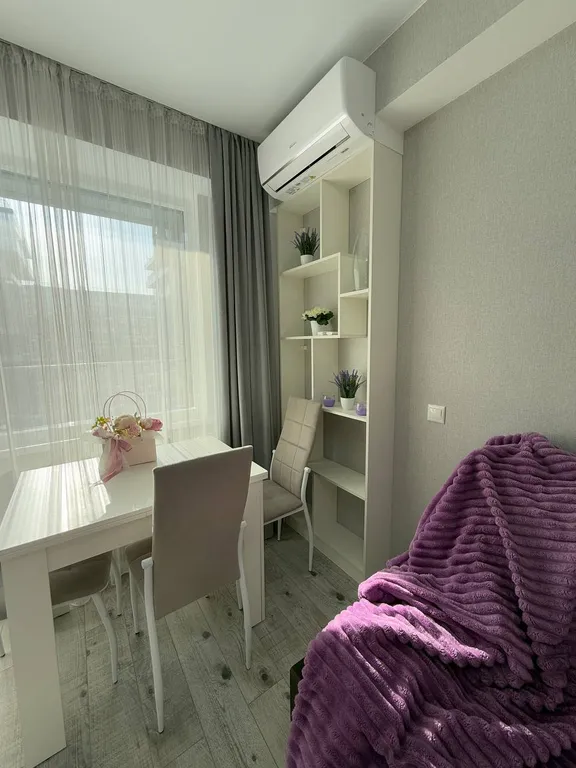 Стильная евродвушка, вид на горы, балкон