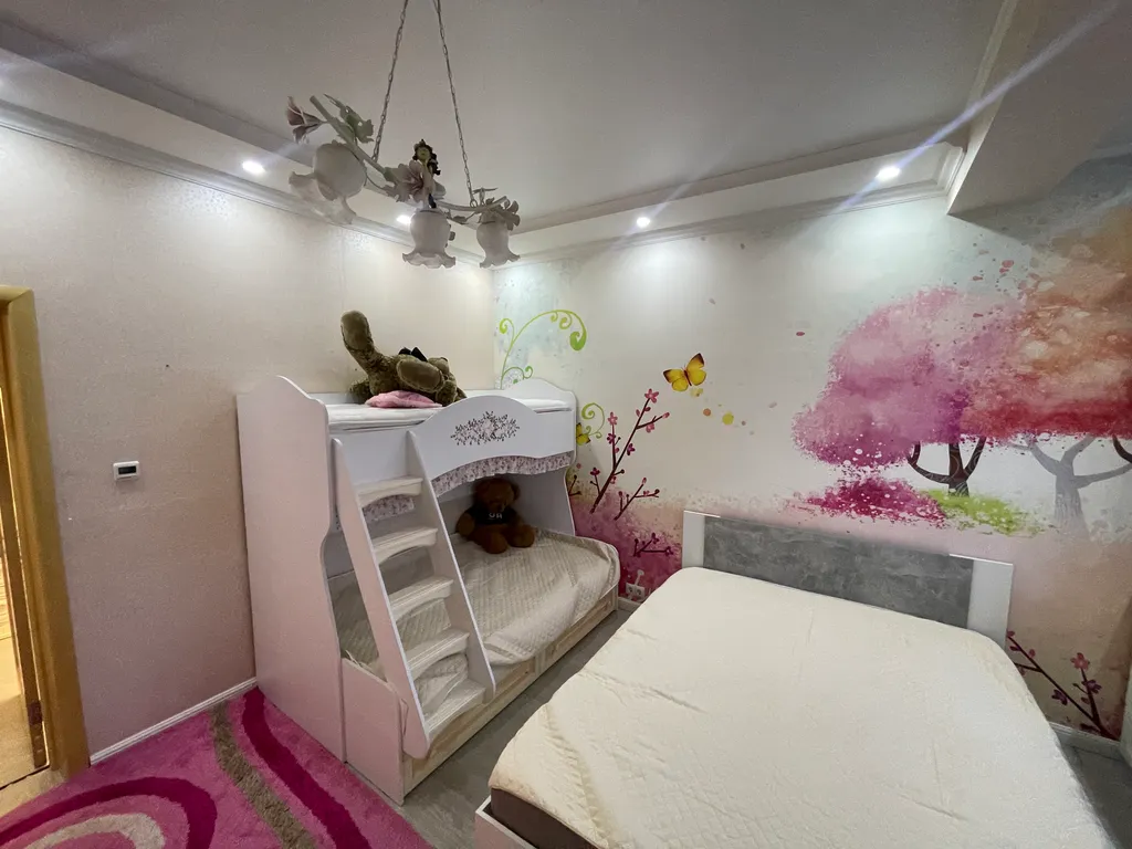 Уютный двухэтажный дом в Южно-Сахалинске в черте города