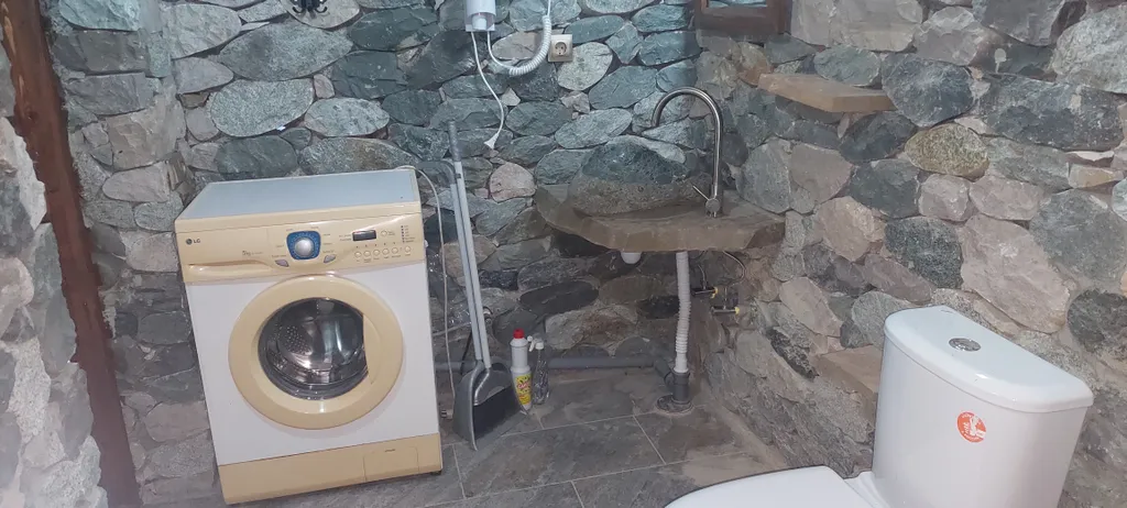 Каменный дом шале