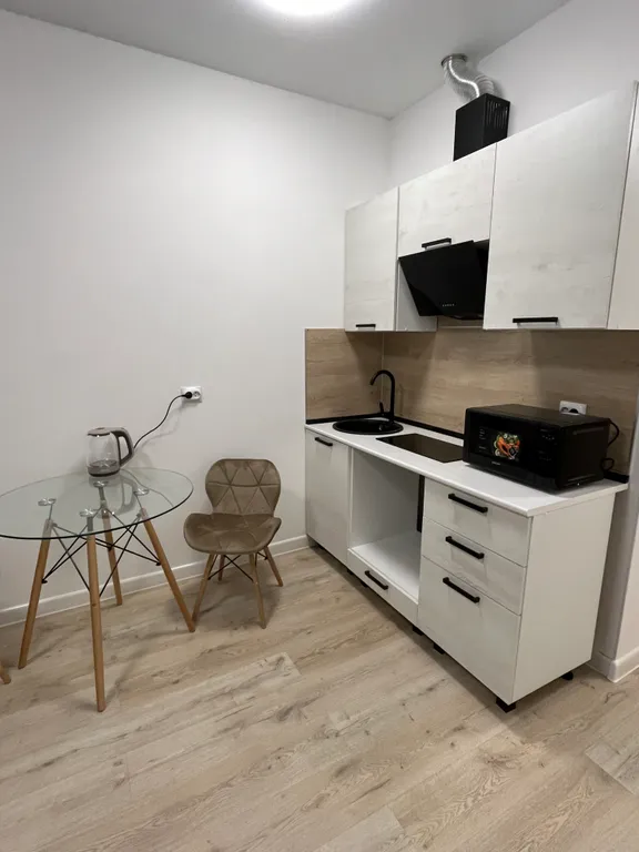 Отличная студия с новой мебелью и новым ремонтом