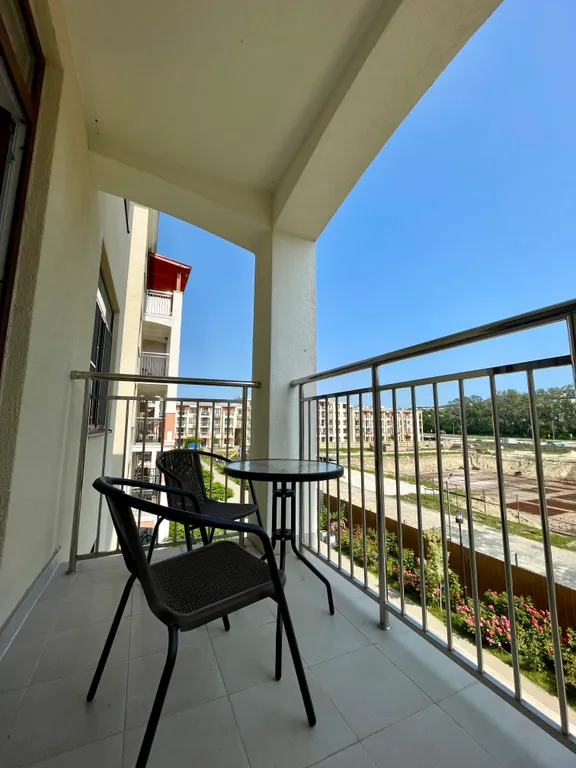 Квартира рядом с кипарисовым озером