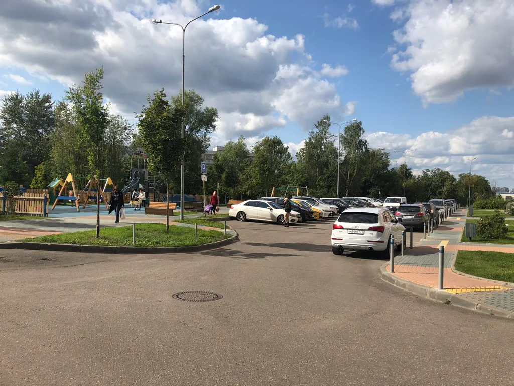 Презентабельная и чистая рядом с метро