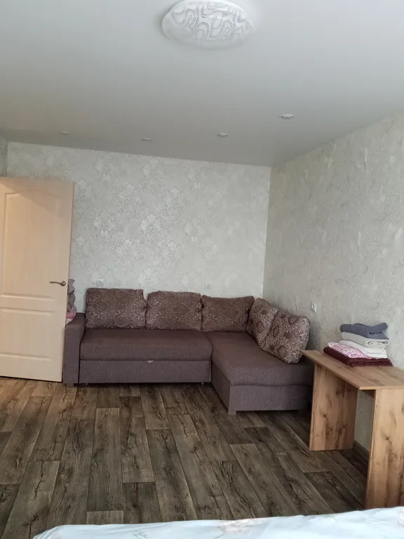 Двухкомнатная квартира в новостройке, рядом центр города