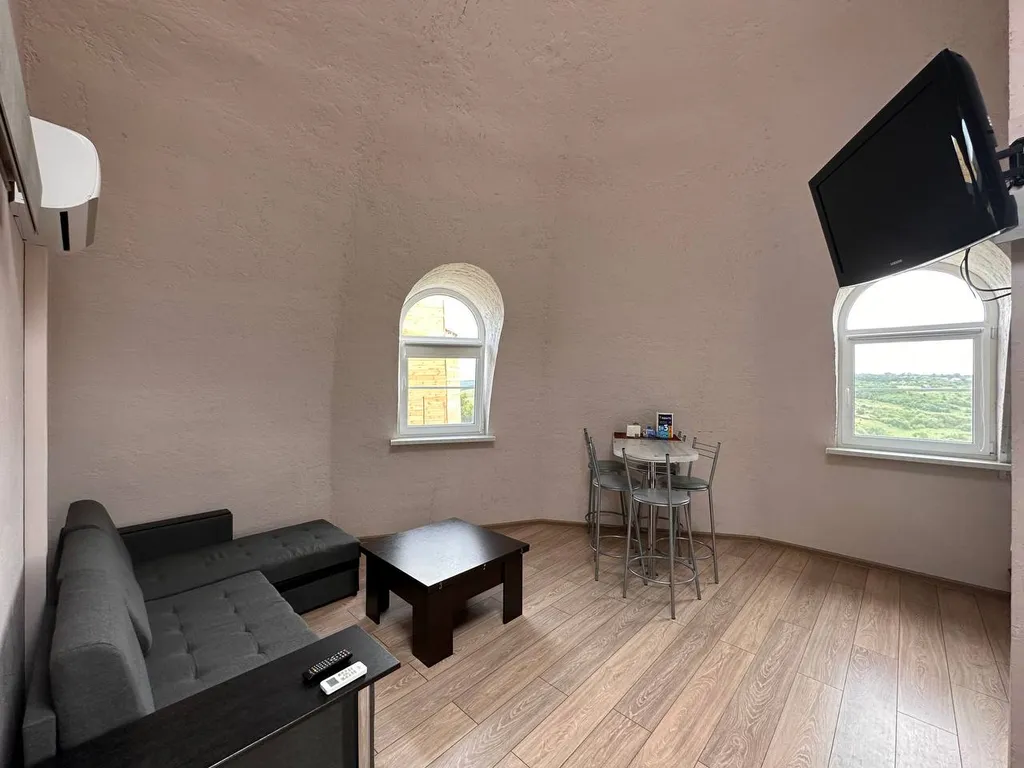 Дом под куполом