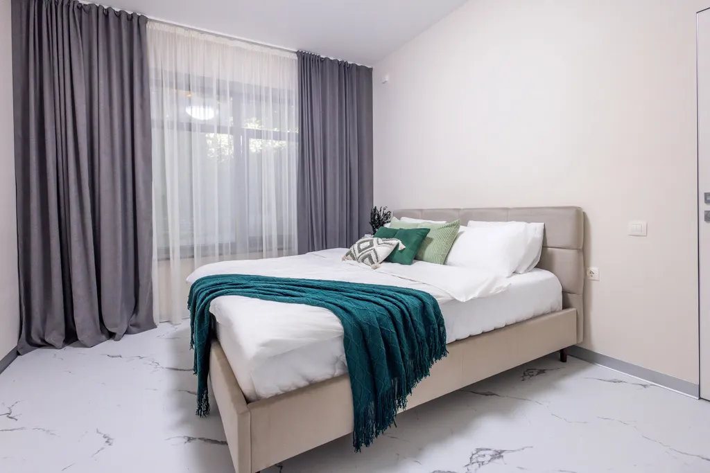 Квартира MyHomeYourHome в клубном доме с бассейном