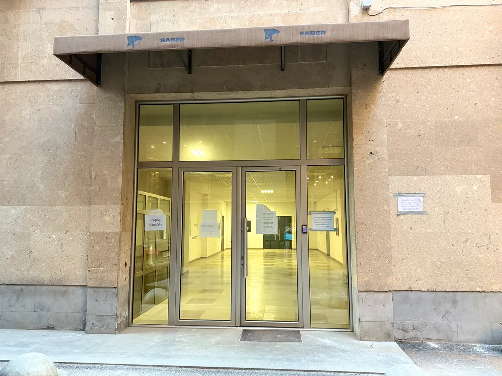 Дизайнерские апартаменты в центре города с 2-мя спальнями