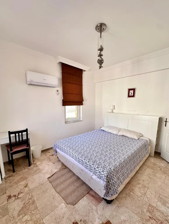 Современная вилла 3+1 с бассейном рядом с пляжем