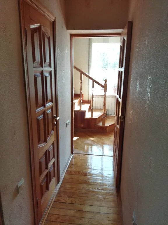 Просторная двухэтажная квартира на площади Возрождения