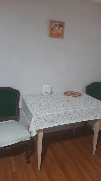 Бесо хаус апартамент с отдельным двориком недалеко от парка