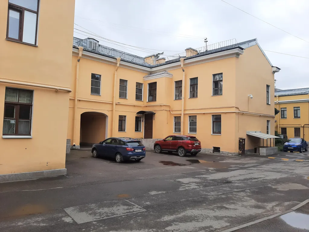 Квартира Просторная двухкомнатная квартира в доме Гумилёва — Кронштадт