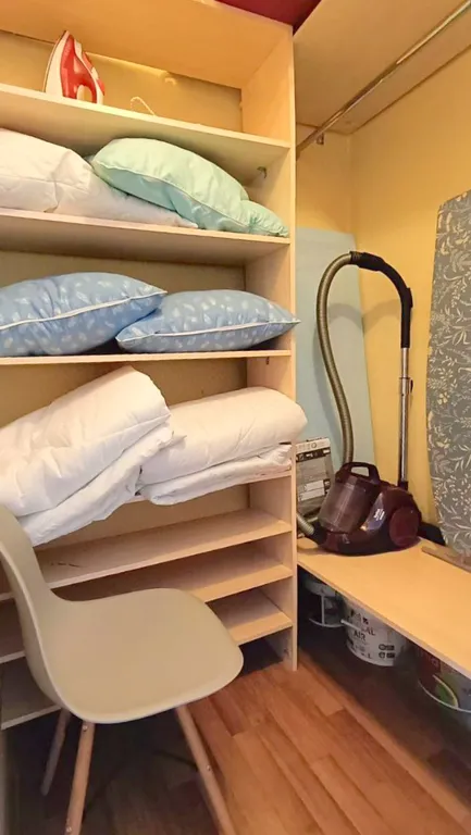 Квартира Светлая и комфортная квартира в микрорайоне северный — Красноярск