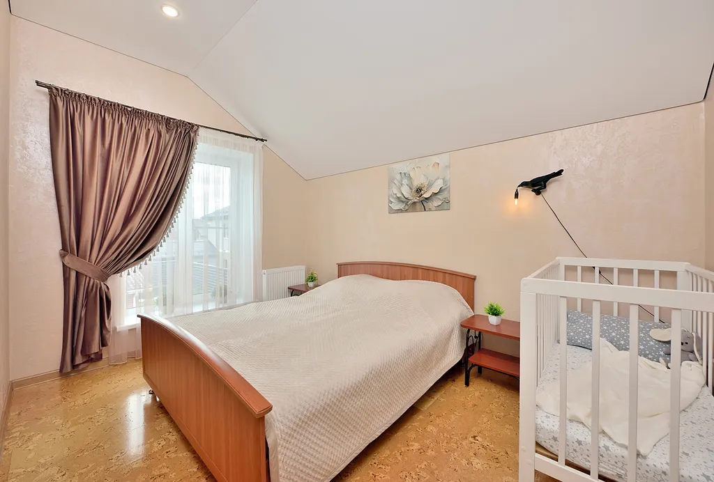 Уютный дом на берегу озера Банное