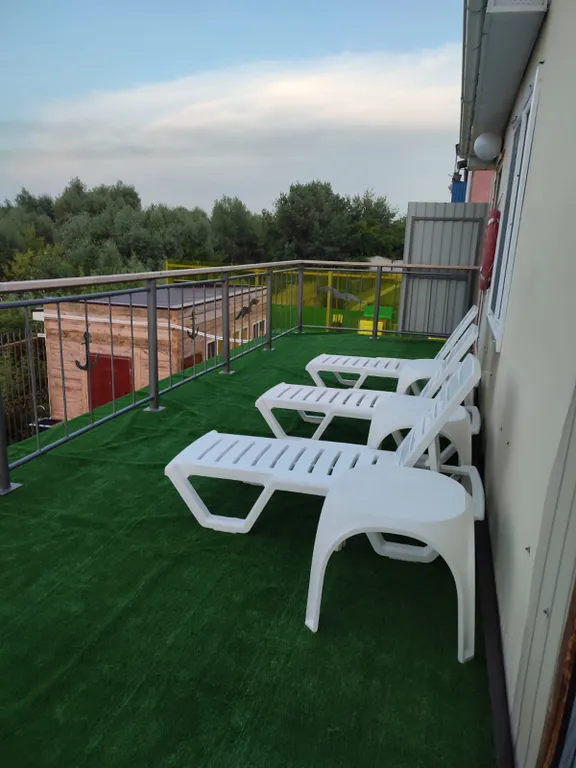 Коттедж на берегу в городе, сауна с бассейном